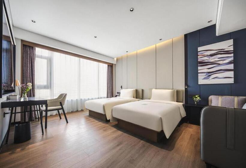 Atour Hotel Dalian Development Zone