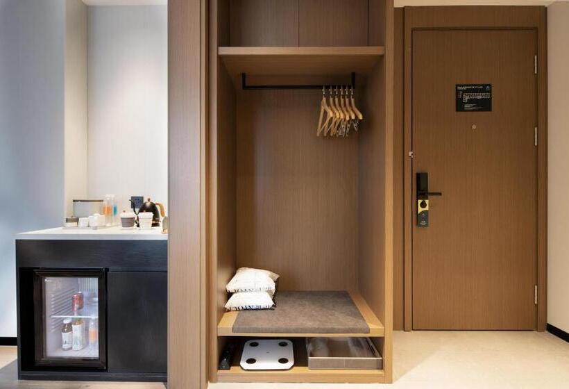 Atour Hotel Dalian Development Zone