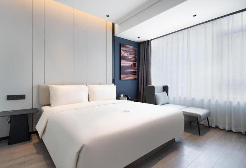 Atour Hotel Dalian Development Zone