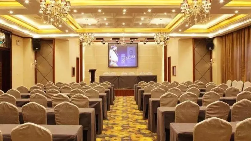 Starway Hotel Anyang Wenzi Museum