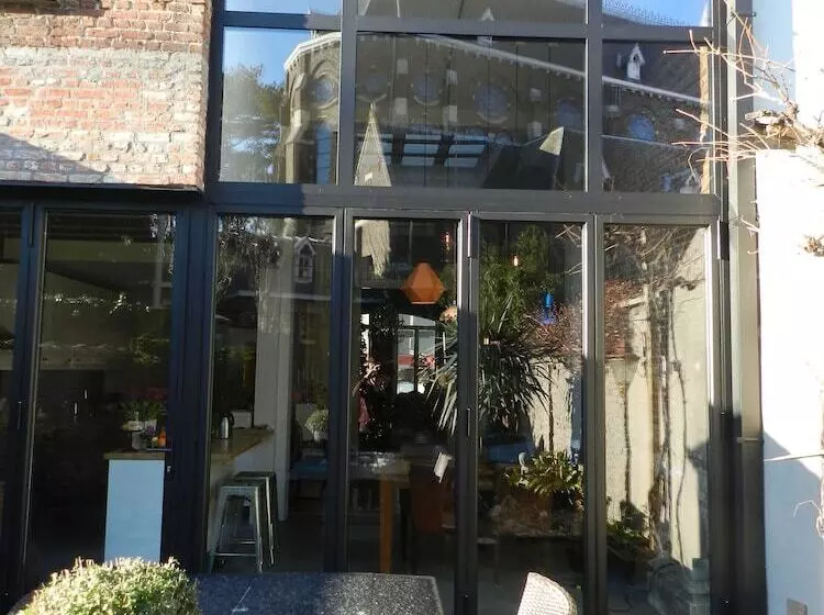 ホテル Bed & Breakfast Guesthouse Leman