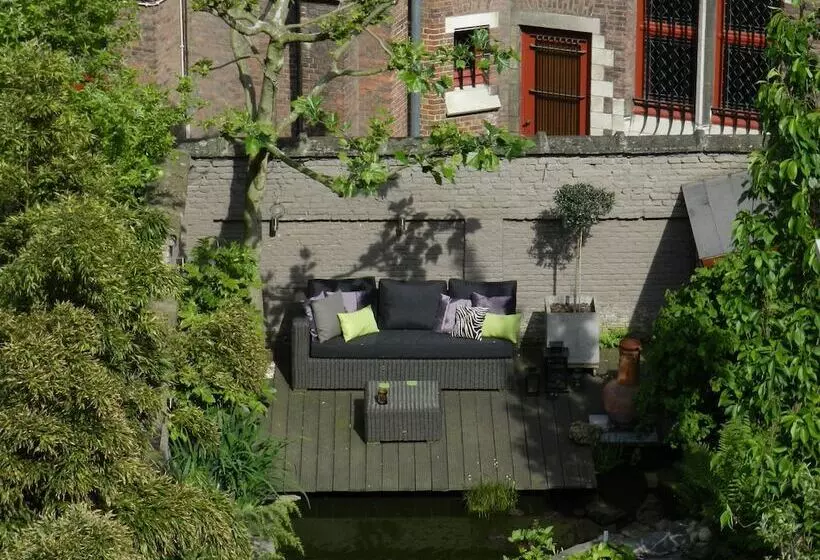 ホテル Bed & Breakfast Guesthouse Leman