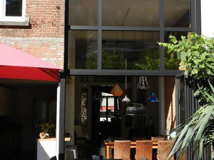 هتل Bed & Breakfast Guesthouse Leman