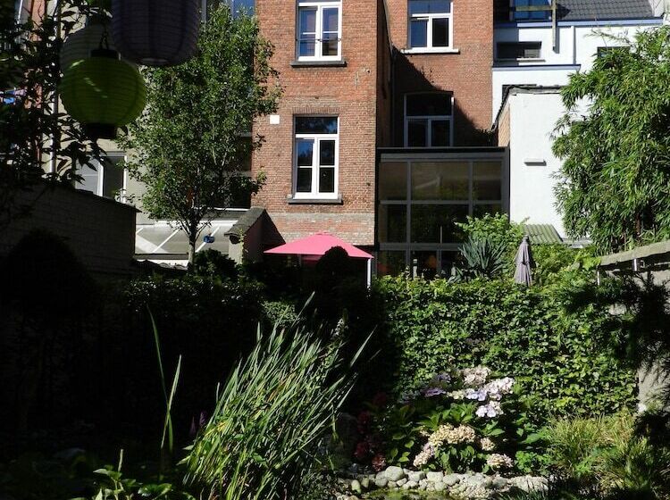 هتل Bed & Breakfast Guesthouse Leman