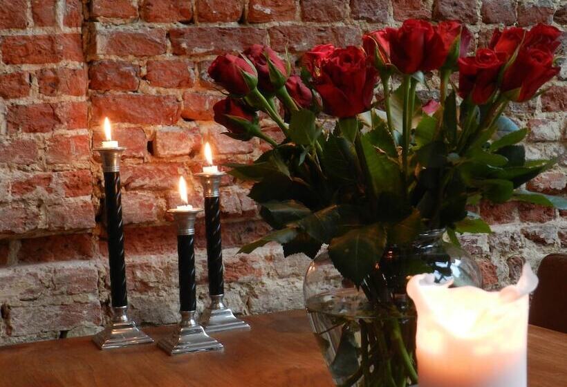 هتل Bed & Breakfast Guesthouse Leman