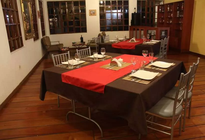 Hotelli Hosteria San Carlos Tababela