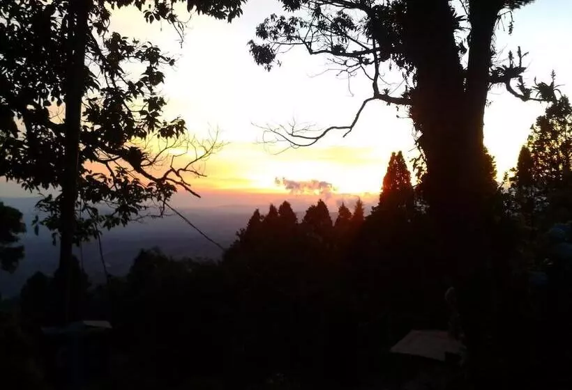 Hotelli Lagunillas Del Poas