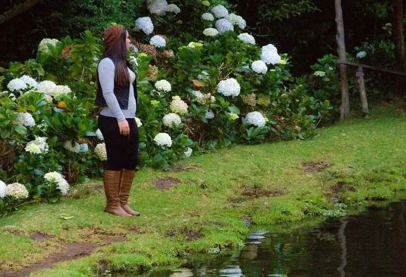 Hotelli Lagunillas Del Poas