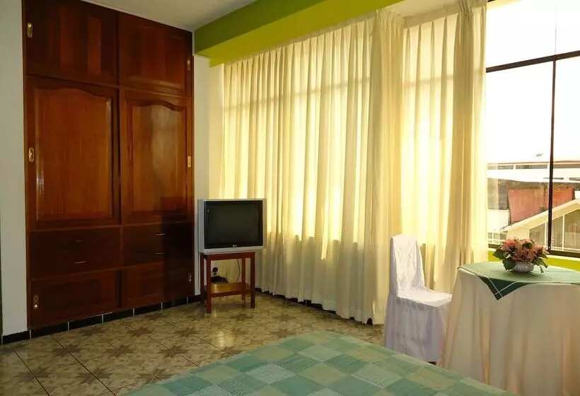 Hotelli Pueblo Verde