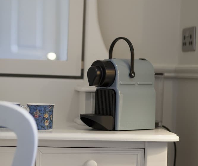 Отель The Rooms At Bardons