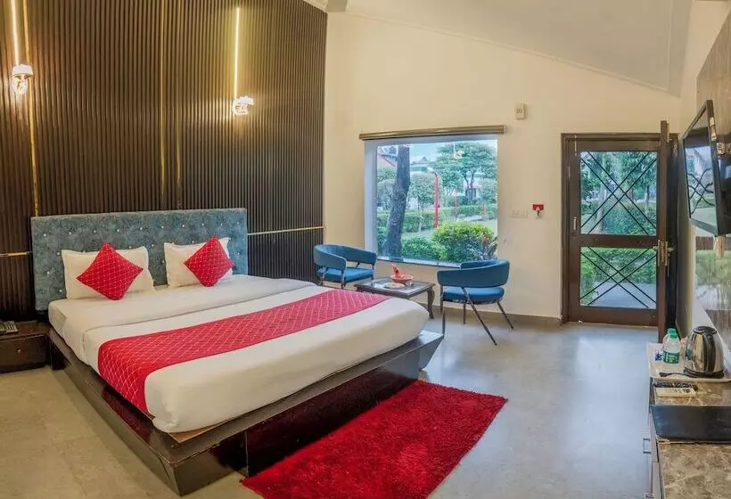 Hotelli Corbett Holiday Forest Resort