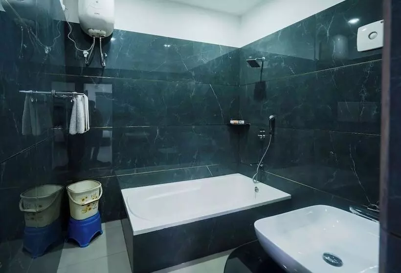 Hotelli Corbett Holiday Forest Resort