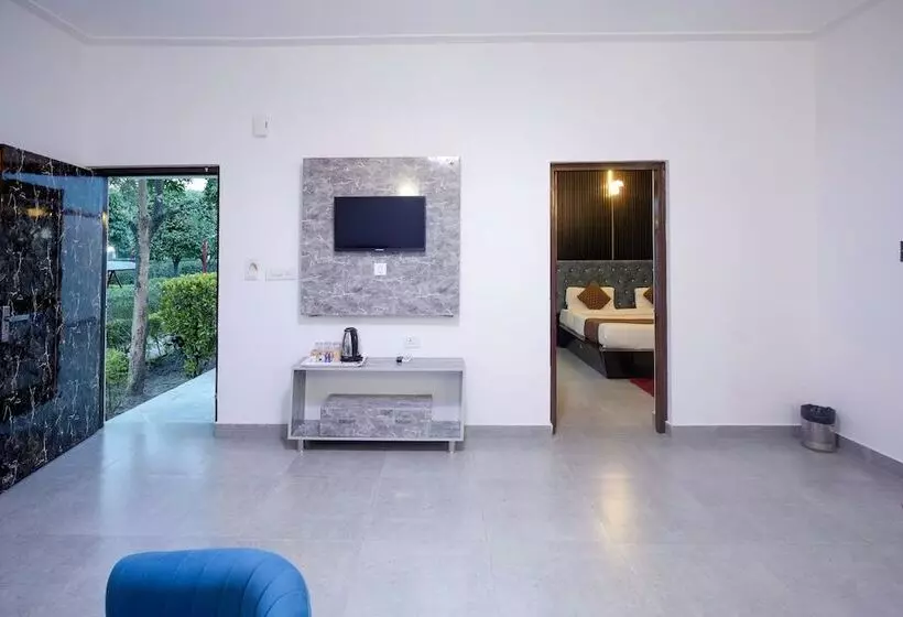 Hotelli Corbett Holiday Forest Resort