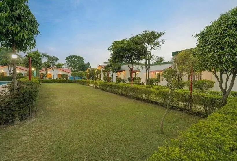 Hotelli Corbett Holiday Forest Resort