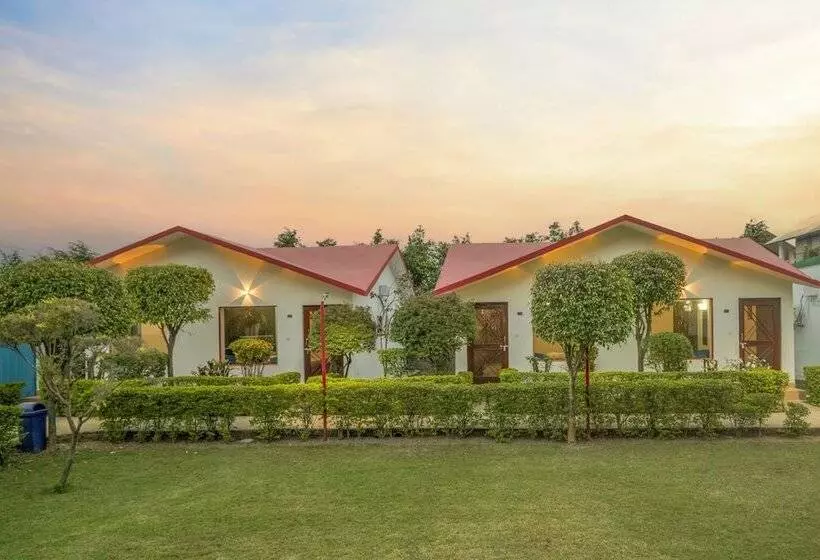 Hotelli Corbett Holiday Forest Resort