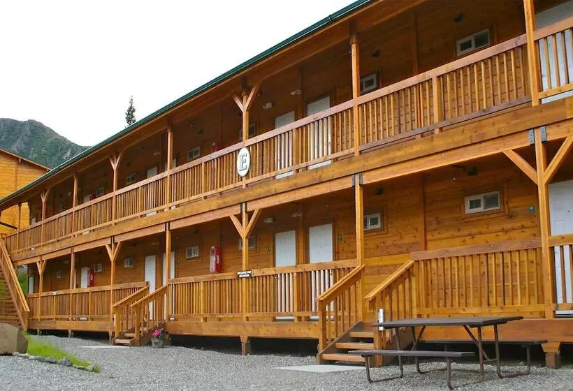Hotelli Denali Grizzly Bear Resort