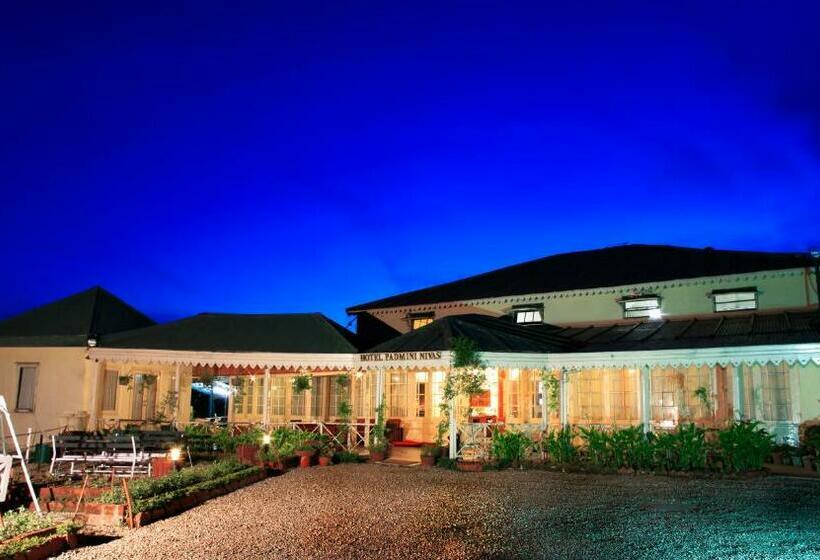 Отель Padmini Nivas