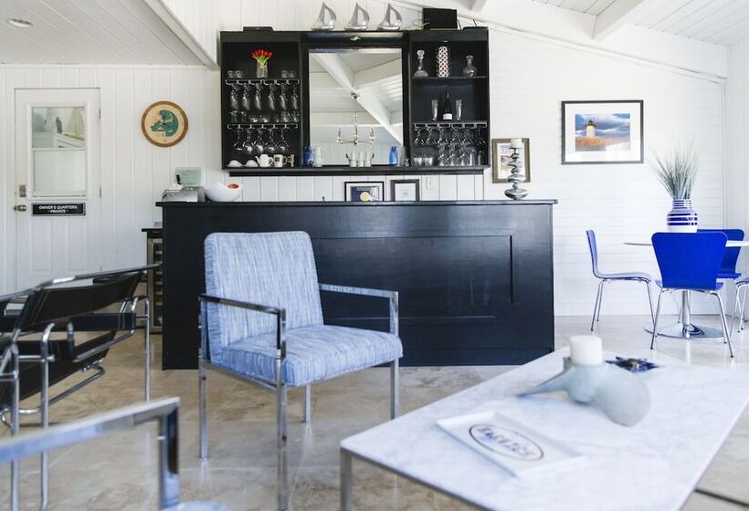 호텔 The Platinum Pebble Boutique Inn Adults Only