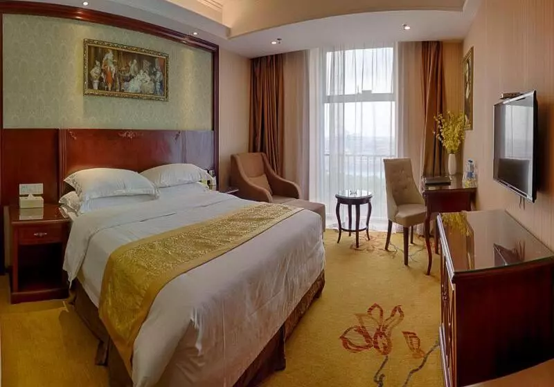 Vienna Hotel Jiangsu Danyang Railway Station