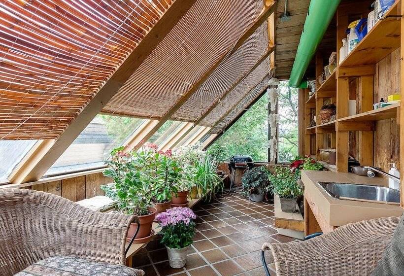 酒店 225 Lakeland Bed And Breakfast