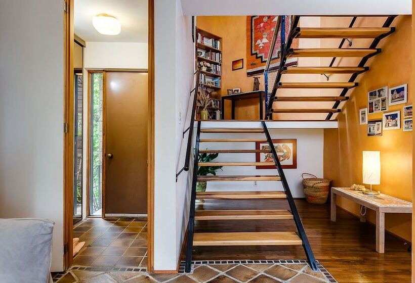 酒店 225 Lakeland Bed And Breakfast