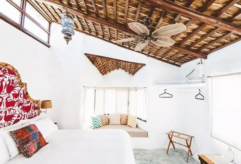 La Bohemia Hotel Pequeno