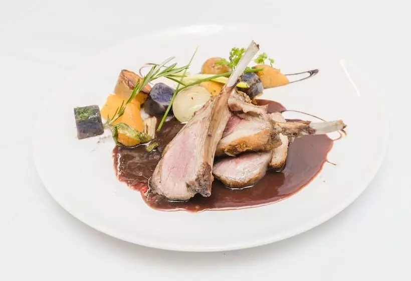 Hotelli Auberge Du Coude