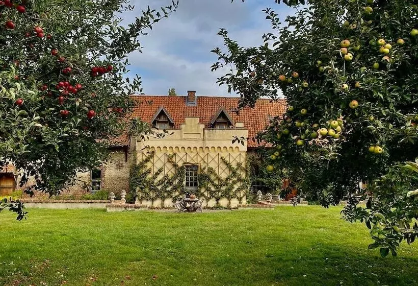 ホテル Kasteelhoeve De Kerckhem