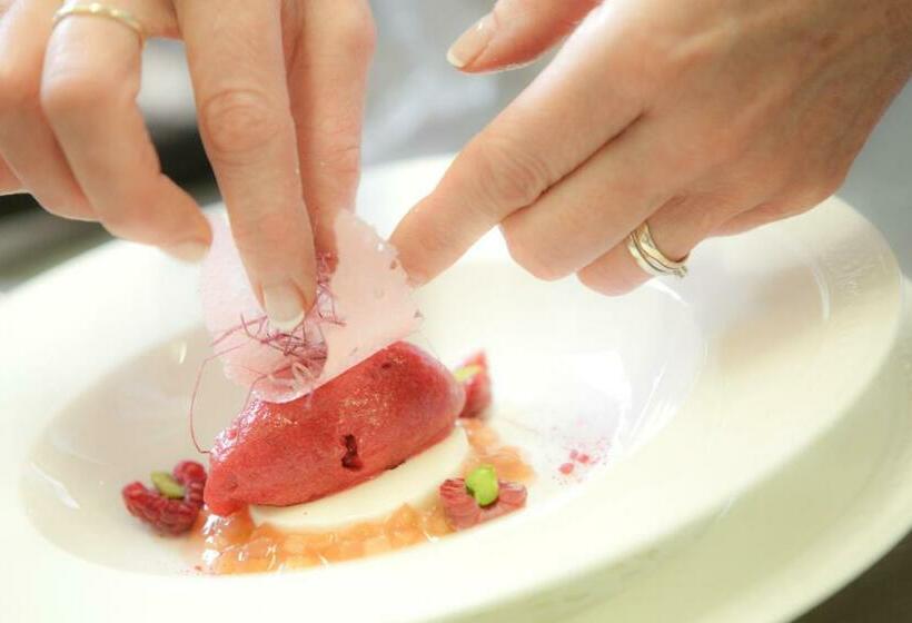 Отель Le Temple