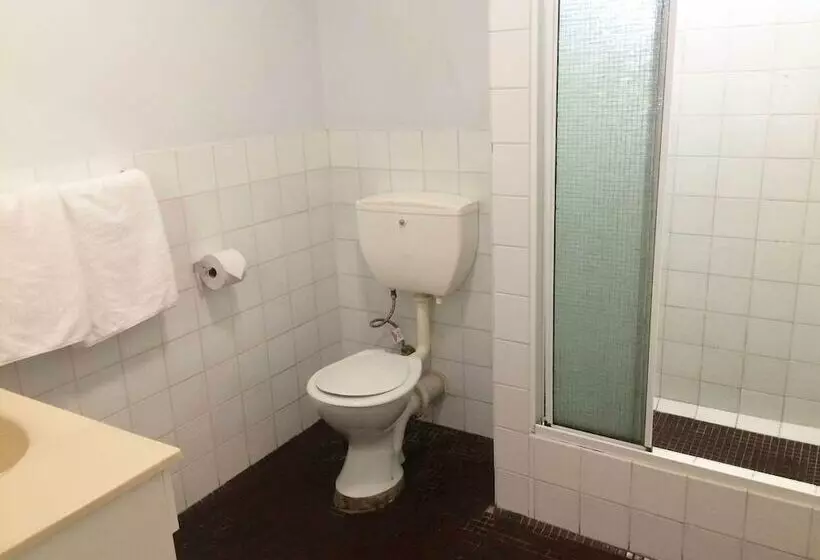 Hotelli Villa Shangri La