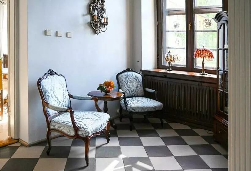 Hotelli Zamek W Krokowej