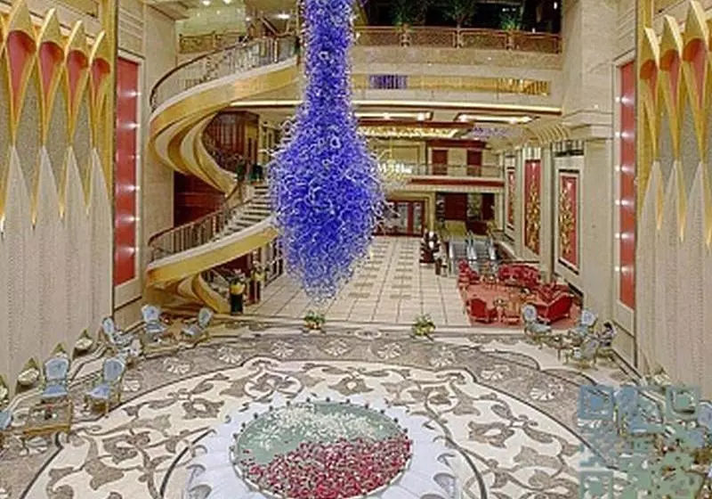 Darvishi Royal Hotel