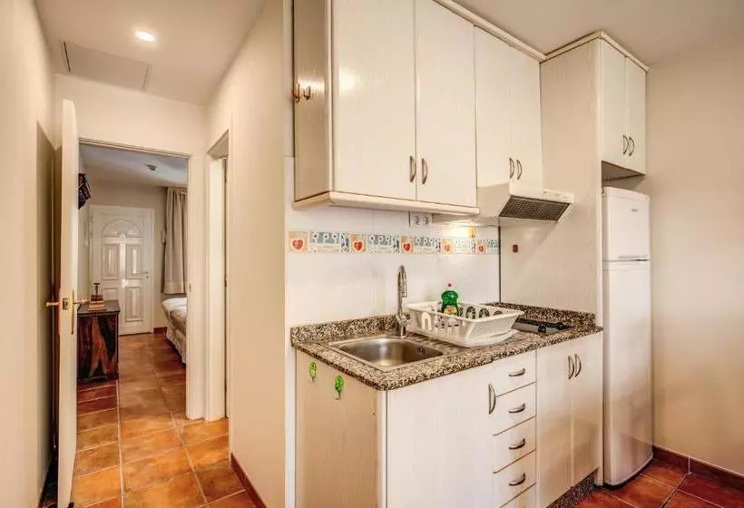 Granada I Apartments