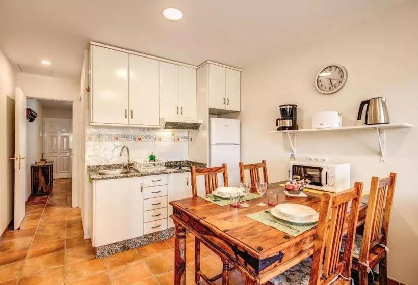 Granada I Apartments