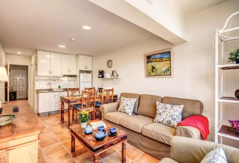 Granada I Apartments