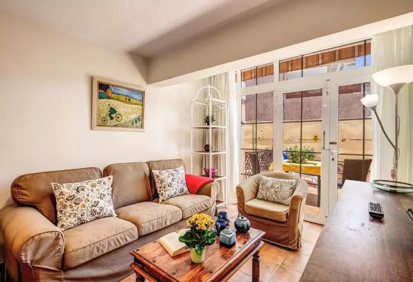 Granada I Apartments