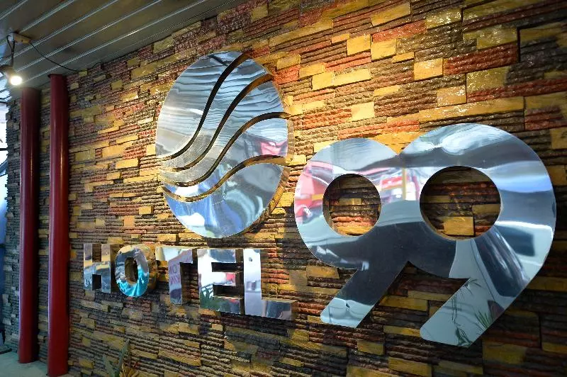 ホテル 99 Cubao Quezon City