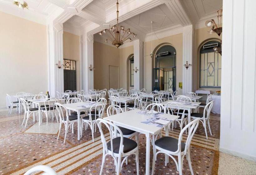 호텔 Albergo Palazzo