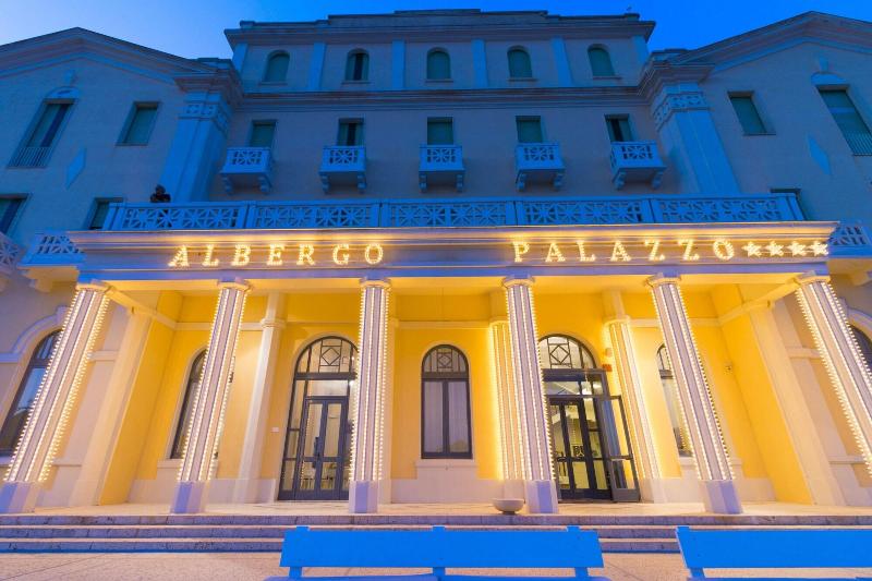 호텔 Albergo Palazzo