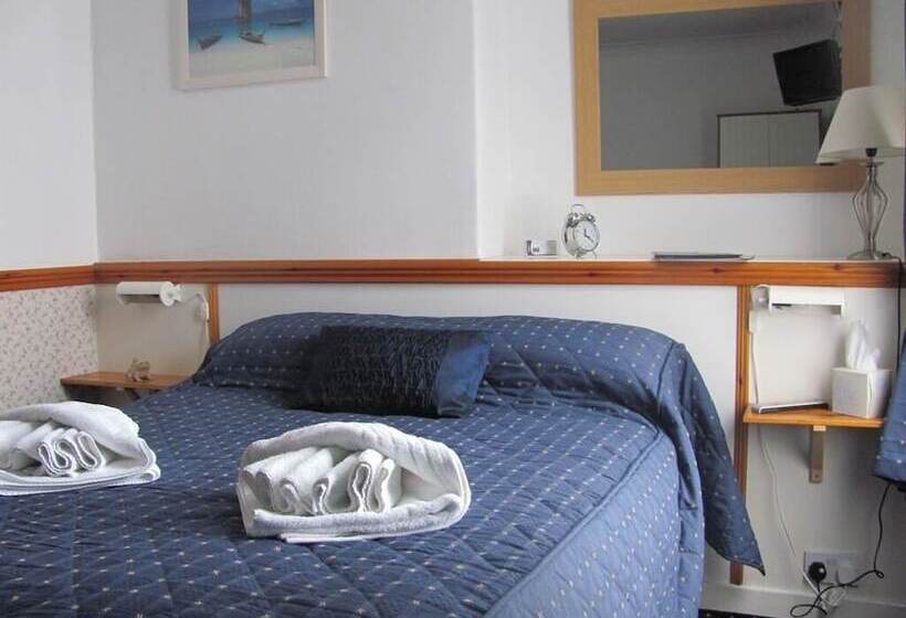 ホテル Branston Lodge