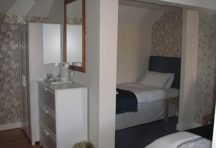 ホテル Branston Lodge