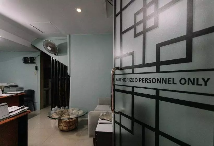 ホテル Dynasty Tourist Inn