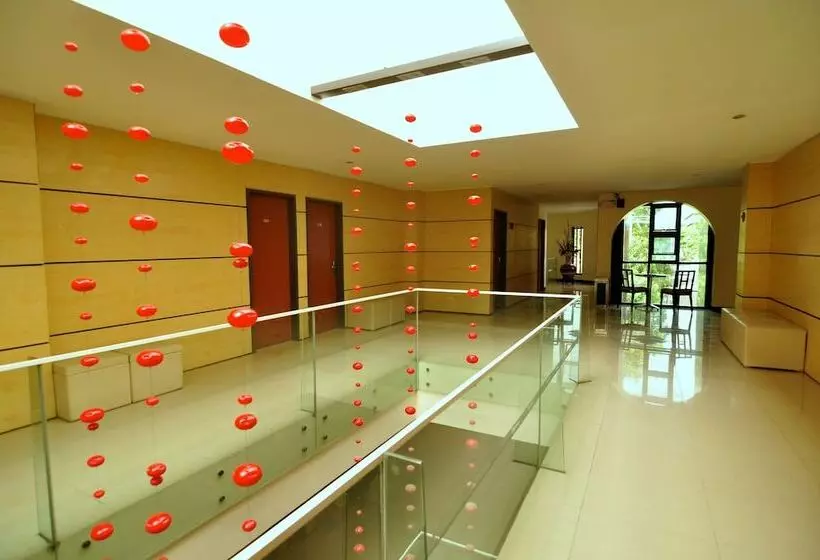 ホテル Dynasty Tourist Inn