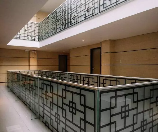 ホテル Dynasty Tourist Inn