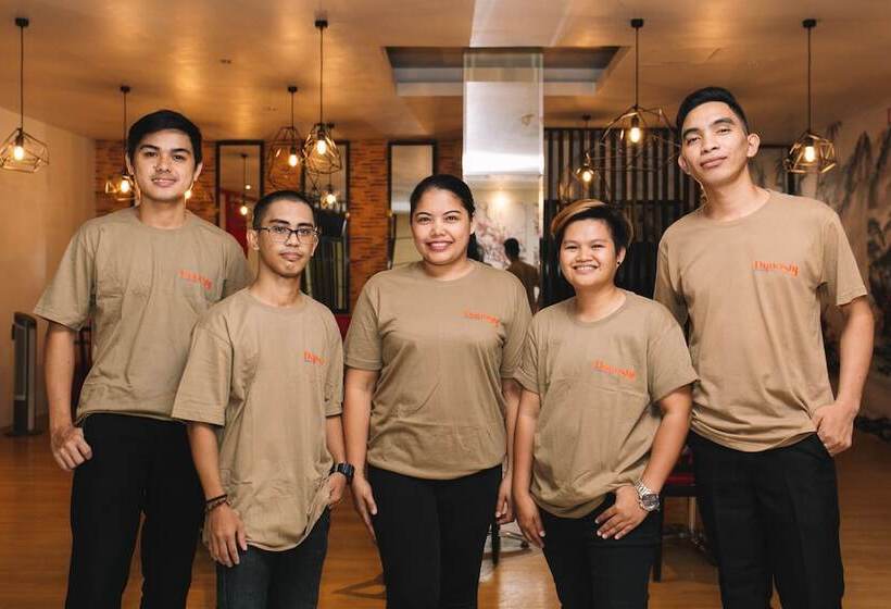 Hotel Dynasty Tourist Inn