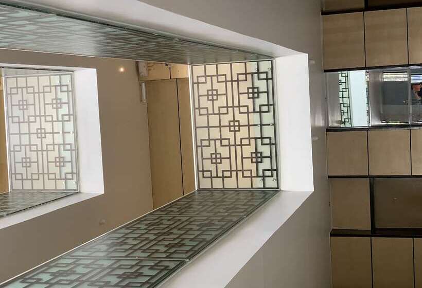 Hotel Dynasty Tourist Inn