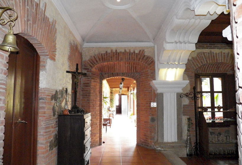 هتل Euromaya Suites