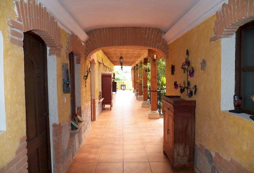 هتل Euromaya Suites