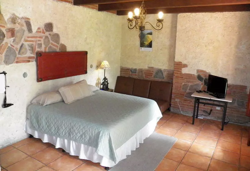 هتل Euromaya Suites