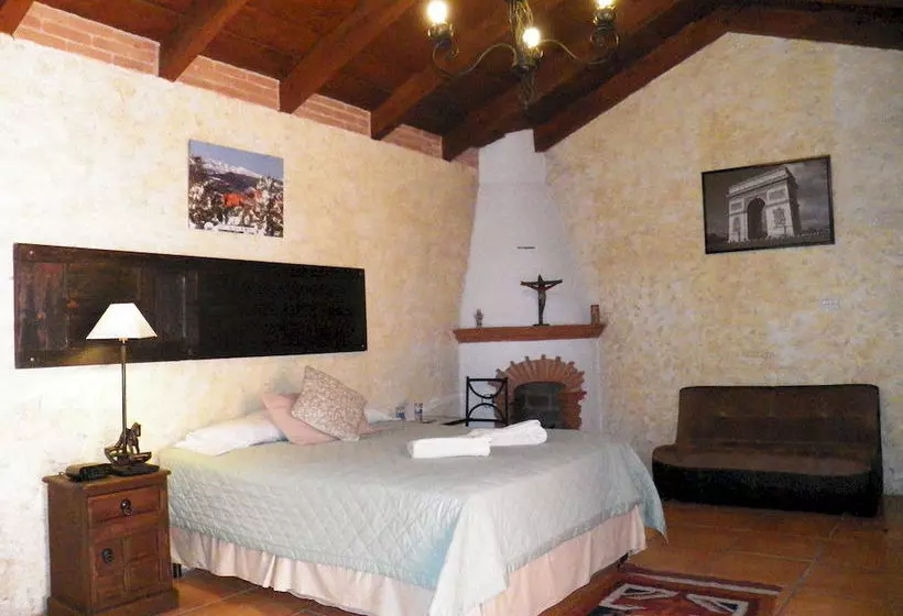 هتل Euromaya Suites